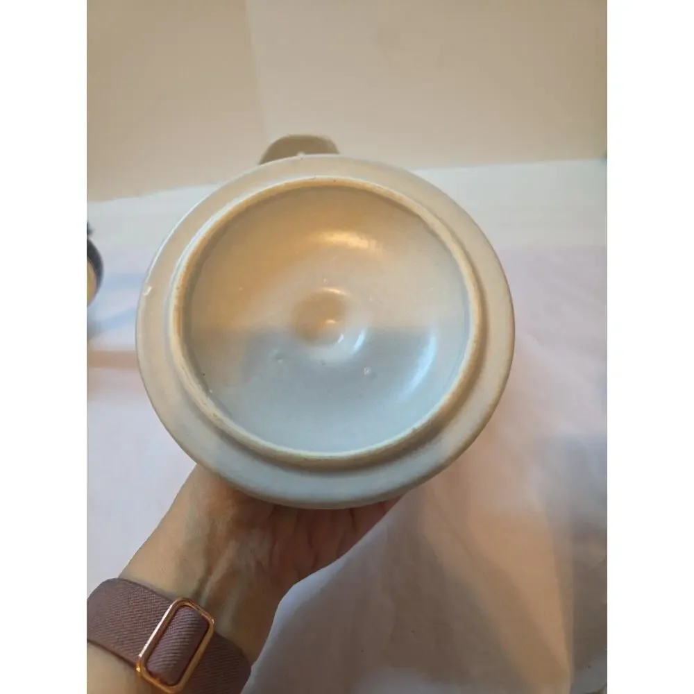 Pfaltzgraff Yorktowne Hanging Salt Box & Lid VTG Stoneware Crock Cellar 560Y